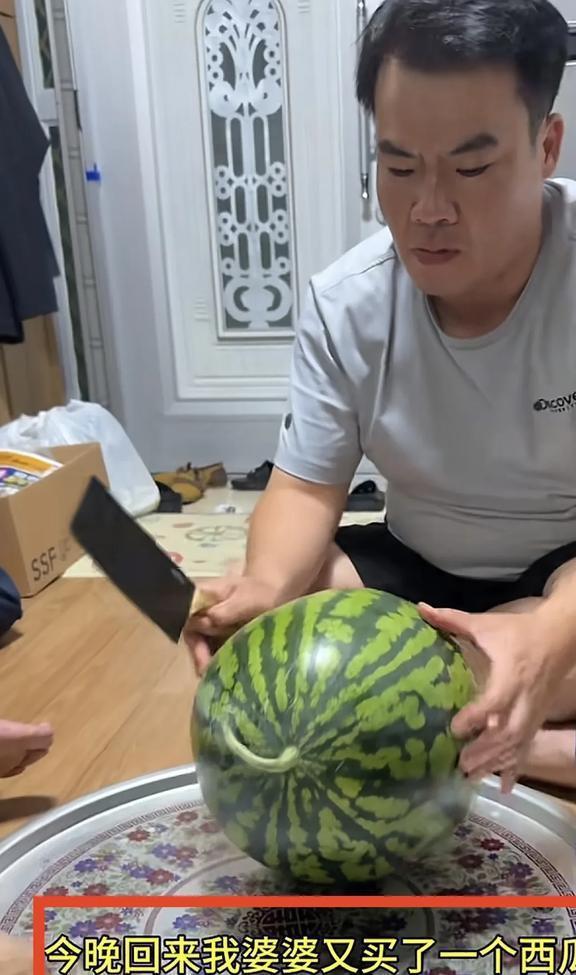 在直播吃瓜,揭秘网络红人的幕后故事